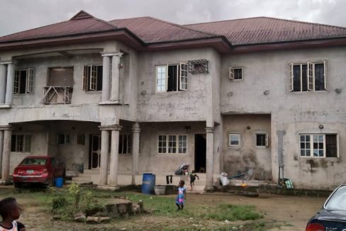 4 nos 2 bedrooms flat, 2 nos 3 bedrooms flat 1 no 4 bedrooms.